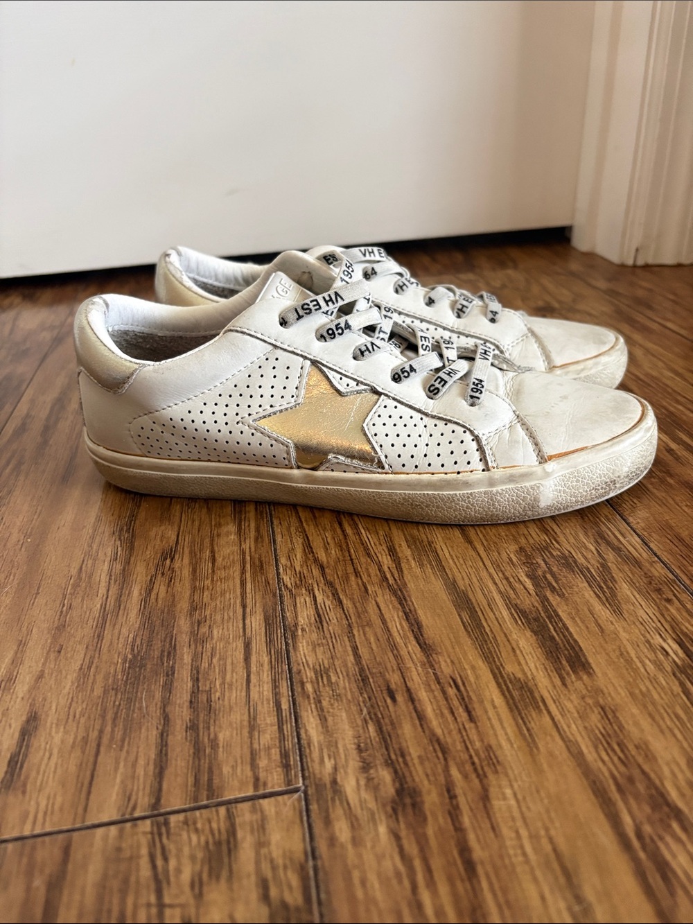 Vintage Havana White Sneakers with Gold Star Accent